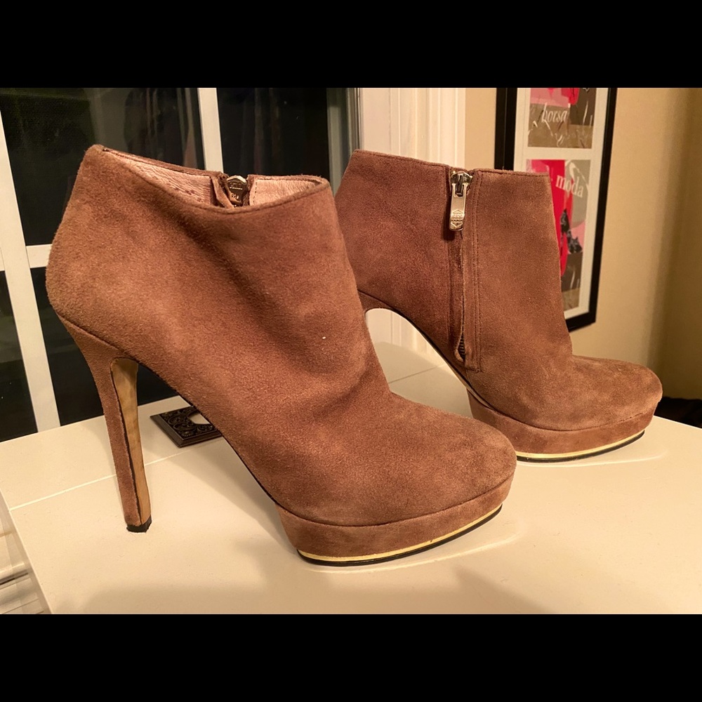 Vince Camuto boots